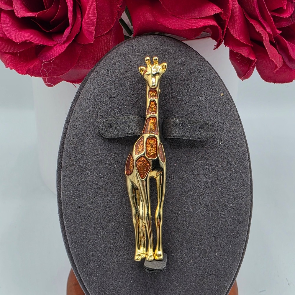 Liz Claiborne Gold Tone Giraffe‎ Brooch Amber Enamel Animal Pin LC Signed Safari